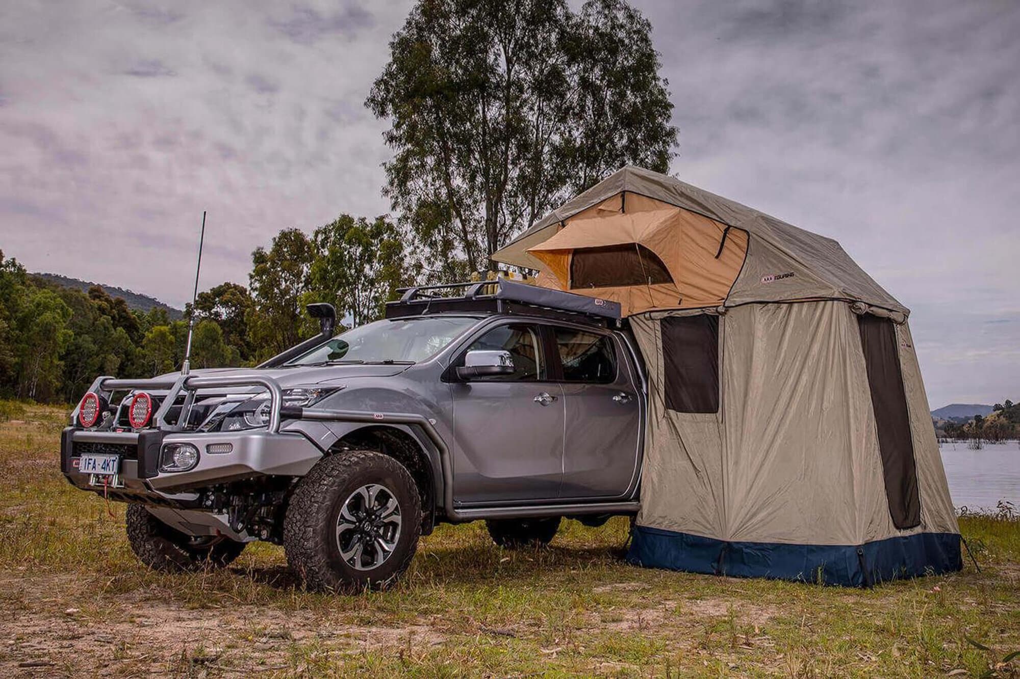 Carpa de techo ARB Simpson III con anexo vestier